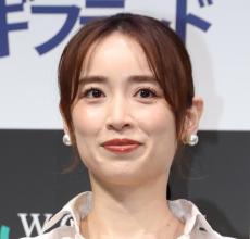 泉里香「憧れであり目標」初の大河出演へ　和泉式部役の衣装ショット「大変お似合いです」反響