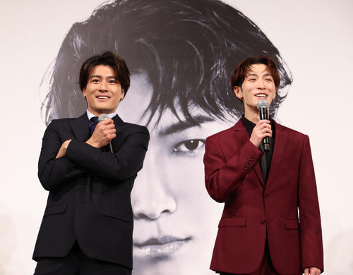 渡辺翔太と森本慎太郎が２年連続で主人公とライバル役演じる　渡辺「悔いのないよう最後まで…」