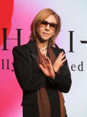 YOSHIKI「World Tour？」におわせ投稿に「長い目で見守ってください」