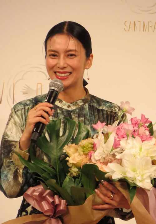 柴咲コウ、大女優と呼ばれて恐縮し「若く見られるとウキウキする自分がいる」