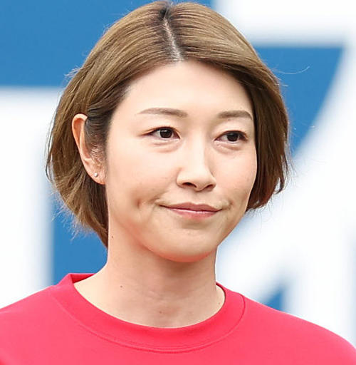 狩野舞子さん「美夢有ちゃん頑張れ―」パリ五輪の女子ゴルフ山下美夢有を熱烈応援