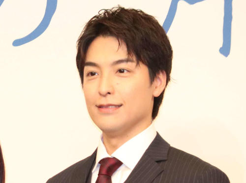 俳優の海宝直人と元宝塚の仙名彩世が結婚発表「感謝の気持ちを胸に一歩一歩進んでまいります」