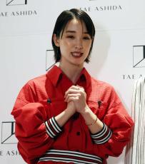 剛力彩芽、倖田來未のライブ参加「もう…登場から泣いた　嬉しくって美しくって」２ショット公開