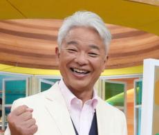 「ひるおび！」15周年で恵俊彰、江藤愛アナ、上村彩子アナがTDSロケ「美女二人に挟まれて」