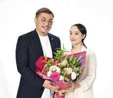 スタイル貫く吉田美佳子、18歳の時から「チャームポイントおでこです！出し続けます」／こんな人