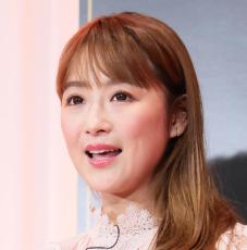 鈴木奈々、益若つばさの自宅を訪れ「みんなで遊びましたー」と報告、記念ショットを披露