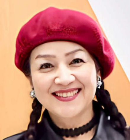 荒木由美子、金曜ＭＣのテレ東系「なないろ日和！」の衣装披露に「ポージング最高です」