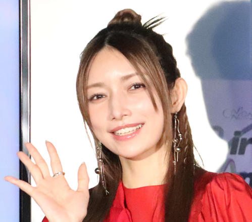 後藤真希、最新ヘアスタイルに「前髪アリ派なので歓喜」「かわいすぎてみんなキュン死」などの声