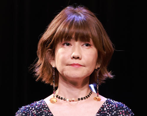 59歳松本伊代、ヒロミと密着“ラブラブショット”「色々な意味で熱かったですね」