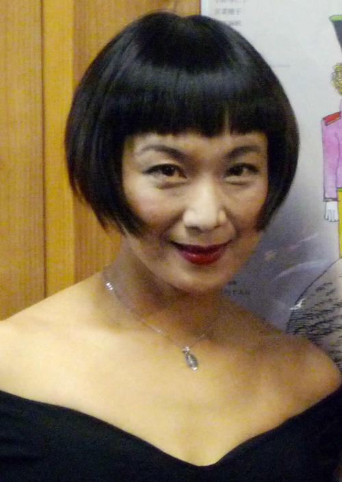 宝塚出身女優の毬谷友子、エミー賞受賞した真田広之を祝福　1988年共演した貴重ショットも公開