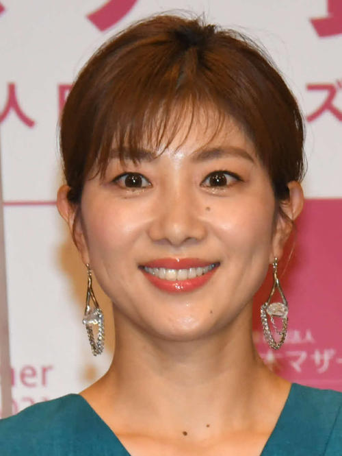 潮田玲子さんら「シューイチ」美人コメンテーター集合「美女三人組」「とてもきれい」