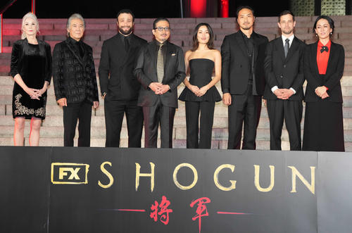 「SHOGUN」平岳大「エミーでの素晴らしい夜」と応援に感謝、エミー像の前で記念ショット