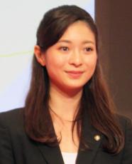 テレ朝住田紗里アナ、誕生日迎え職場＆幼なじみからの祝福ショットに「素敵ですね」