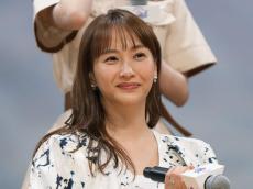 藤本美貴、子ども３人挟み”夫婦ラブラブ”LAショットに「憧れの家族」「素敵過ぎる」の声