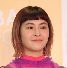 村上佳菜子、夫婦仲むつまじくTDS楽しむも「エリアに入れもせんかった」無念打ち明ける