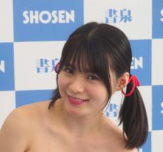 星名美津紀、25年カレンダーは「狭い空間に飾ってじっくり見て欲しい」