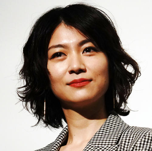 瀧内公美、6年間所属した事務所からの独立を発表「宝物のような日々でした」