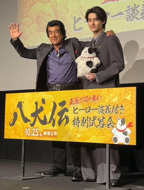 藤岡真威人、父・藤岡弘、の乗馬の腕前に驚き「めちゃくちゃ早くてびゅんびゅんいってました」