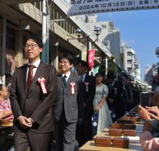 国民栄誉賞棋士・井山裕太王座が「湘南ひらつか囲碁まつり」初登場「タイミングが合えばまた」