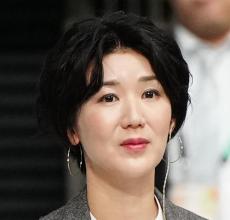 結婚＆妊娠発表の栗原恵さん、写真家のお相手撮影ショットに反響　「優しいすてきな笑顔」「かわいい」