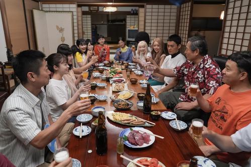 【30日のおむすび】糸島フェスティバルの打ち上げが開かれるが、歩は参加せず自室に閉じこもる