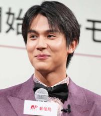 中川大志、年賀状アンバサダー就任で「郵便局に自分がいっぱい」CMでは弾き語りにも挑戦