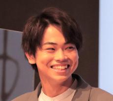 菅田将暉の弟・菅生新樹「おむすび」共演者と笑顔のツーショット「ついに陽太の恋が！？」