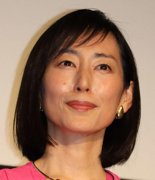 ドラマで&quot;姉役&quot;木村多江「阿佐ヶ谷４姉妹」ショットにファン歓喜「素敵な空間」「泣けちゃう」