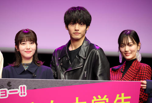 浜辺美波「六人の嘘つきな大学生」共演６人は作品とは逆に「和気あいあいといつも話してしまう」