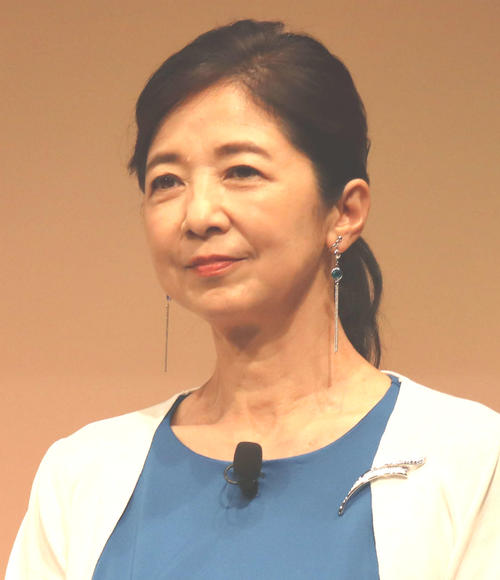 宮崎美子「すごい方だな」橋本環奈の父親役を絶賛「年頃の娘を２人持つお父さんを繊細に…」