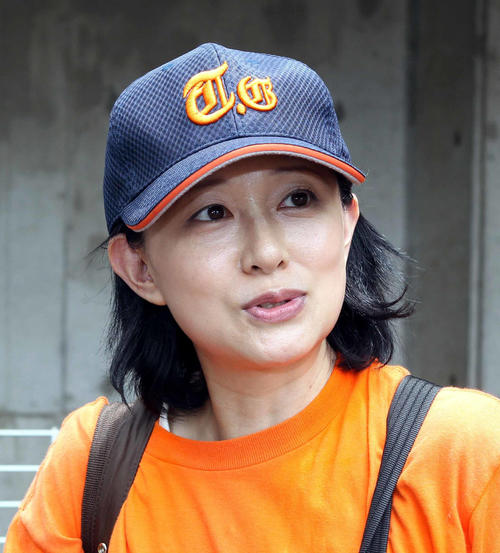 85年組56歳松本典子、来年デビュー40周年に「歌ったり、皆さんにお会いする機会があれば」