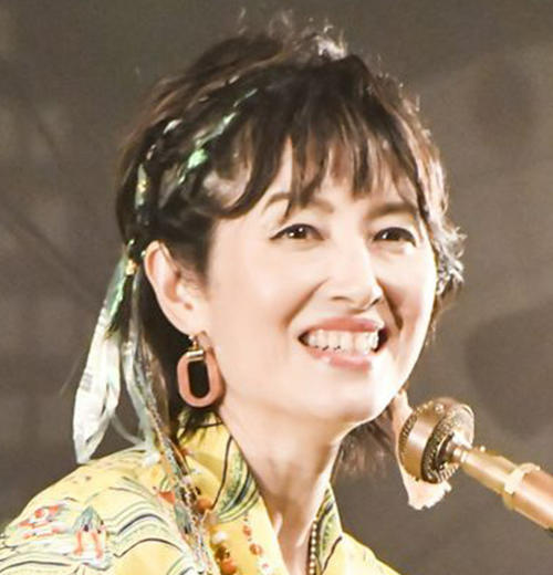 デビュー40周年イヤーを迎えた女性歌手の思い「生きてる間にもっと」ファンも共感