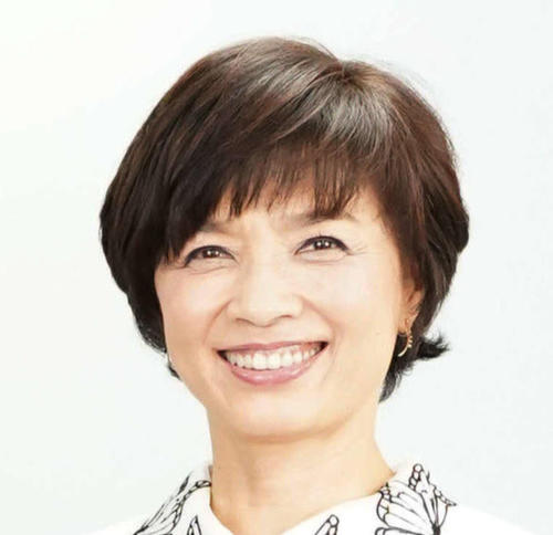 榊原郁恵、渡辺徹さん命日に家族集合「お父さん・みんな元気だよ」