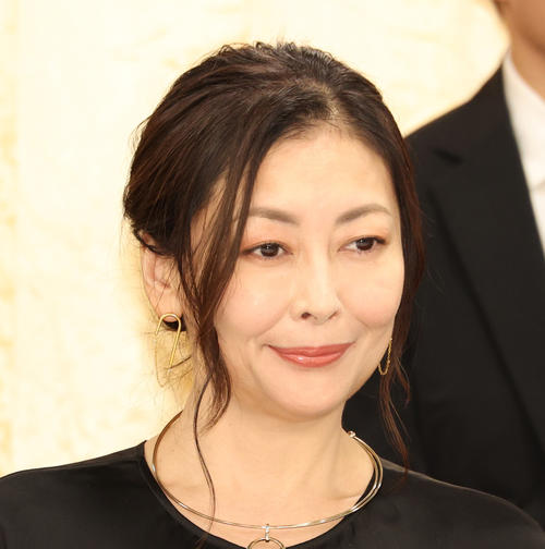 中山美穂さん54歳で死去　悲しみの声続々「嘘でしょ」「信じられない」「ショックすぎ」