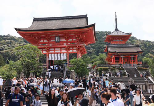 今年の漢字は「金」３年ぶり５度目　京都・清水寺で発表　今年で30回目、年末の風物詩