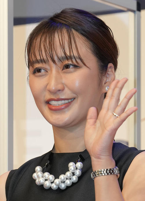 【12月25日生まれの著名人】哲夫、枡田絵理奈、田中美晴、武井咲ら