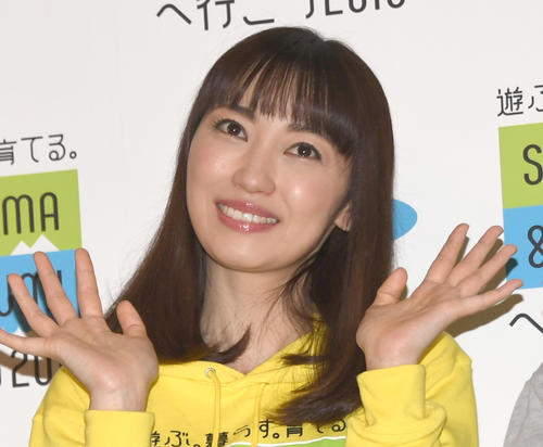 元モー娘。飯田圭織、点滴の報告に「もしかして入院中？」「ビックリした」「無理しないで」