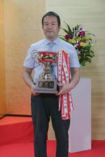 丸山忠久九段Ｖ２　昨年決勝同様に藤井聡太７冠を下す　将棋・銀河戦