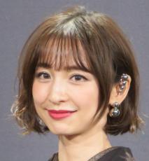 篠田麻里子、キュートなトナカイ姿で豪華クリスマス会「トナカイ麻里ちゃん可愛い」