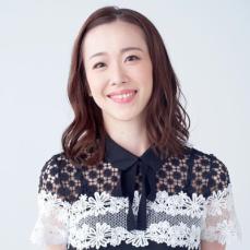 元宝塚・愛花ちさき結婚発表「今後は関西在住となります」夏夕介さんと伊藤めぐみさん長女