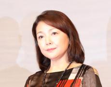 原日出子「きっとパパの贈り物だね」新たなパートナーと２ショット「一緒の笑顔、すてきです！」