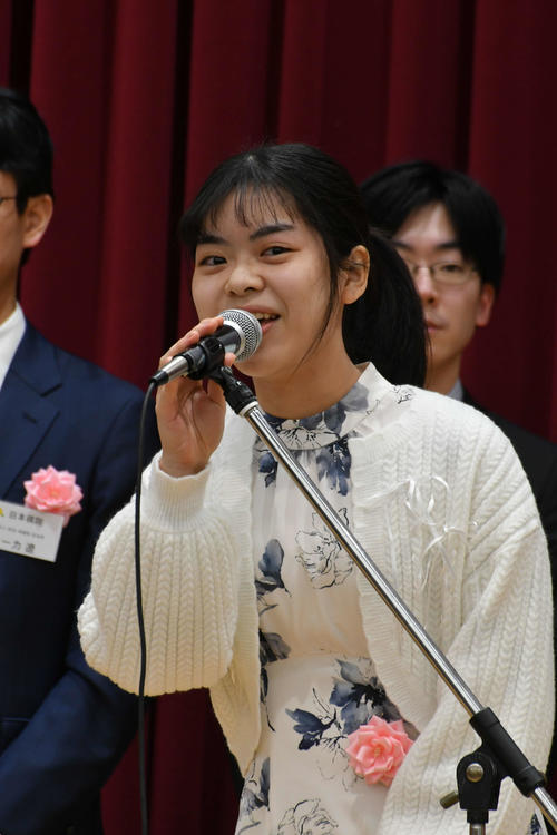 【囲碁】女流棋聖戦第１局　上野梨紗女流棋聖が先勝　初防衛まであと１勝　向井千瑛六段下す