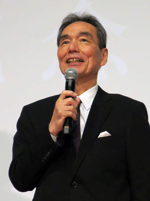 79歳長塚京三「新しい人生の選択」は仏語の磨き上げ　早大→パリ大経歴　映画「敵」舞台あいさつ