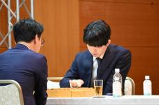 藤井聡太７冠、25年地元での初の公開対局開始　朝日杯最多５回目の優勝へ阿久津八段戦