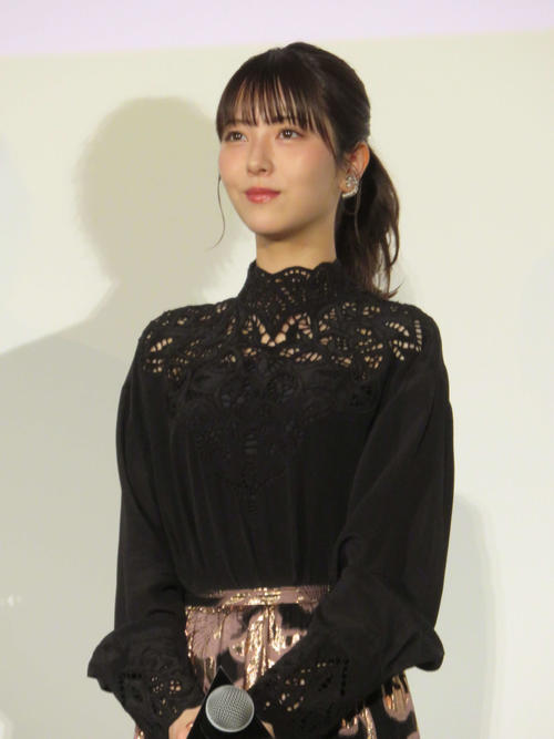 浜辺美波、間宮祥太朗にダメだし「ちゃんと『忍術一覧』って調べました？」アンダーニンジャ公開