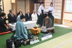 【王将戦】藤井聡太王将４連覇&amp;タイトル通算27期へ永瀬拓矢九段と対戦“お稲荷さん決戦”開始