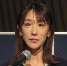 テレ朝43歳アナ、子どもの誕生日祝いショットにファン「母親可愛すぎ」「永遠の憧れ！」