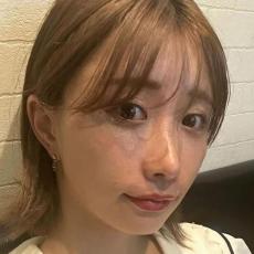 渋谷でごみ拾いを行った光上せあら、たばこポイ捨てに苦言「バチあたればいいのに」