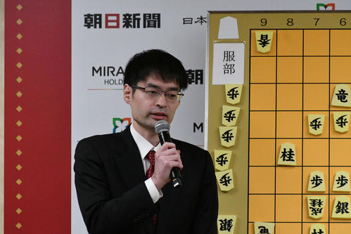 【将棋】近藤誠也八段が初の決勝進出、敗れた佐々木八段は放心状態「きつい負け」　朝日杯準決勝