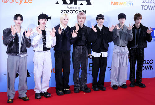 NEXZ HARU 会場限定(東京、大阪) 2枚セット NEXZ、東京公演に続き12日から2日間アリーナツアーの大阪公演へ